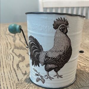 Vintage Style Rooster Flour Sifter Decor